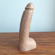 Cargar imagen en el visor de la galería, Fleshjack Boys Dildo